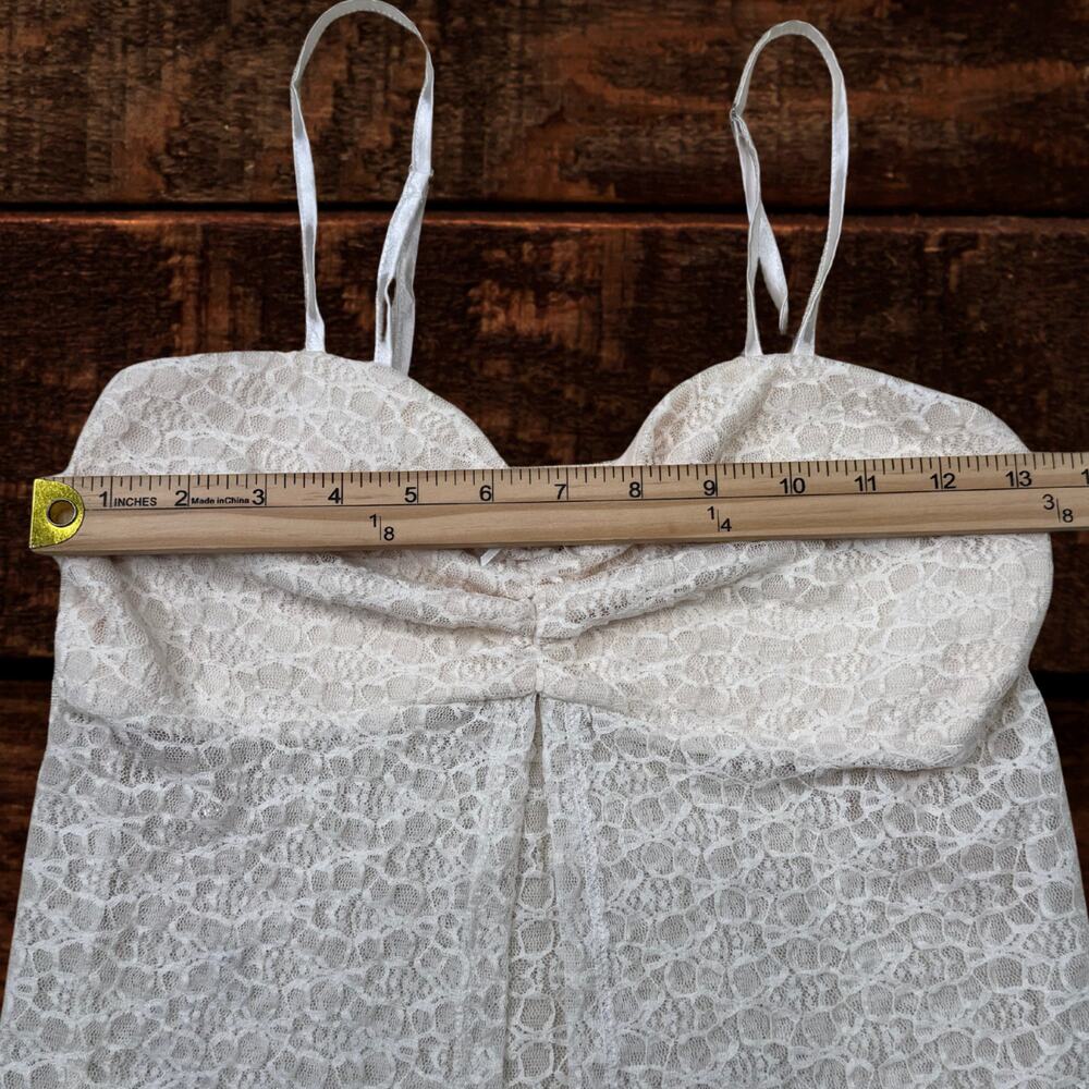 Full Tilt Y2K Coquette Floral Lace Split Front Cami Top Cream Size Medium - Picture 5 of 7